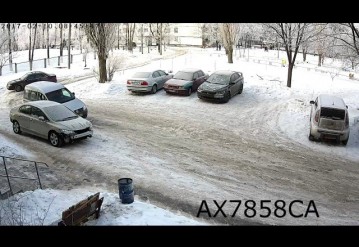 В Харькове припаркованная машина попала в семь ДТП за час