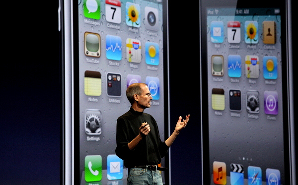  Apple    iPhone 4. ( CNET.)