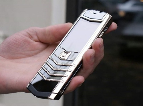     Vertu      Nokia