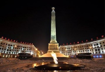 Замерзшего хулигана задержали в Минске за прыжки через Вечный огонь