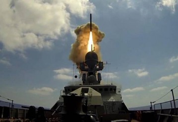 США атаковали крылатыми ракетами аэродром правительственных сил в Сирии