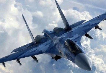 Российский Су-27 отогнал истребитель НАТО от самолета Шойгу